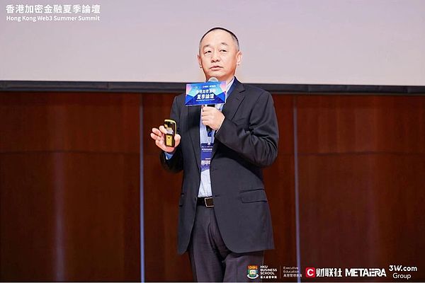 当科技巨头开始神仙打架：谷歌Gemini能否撼动GPT-4的江湖地位？