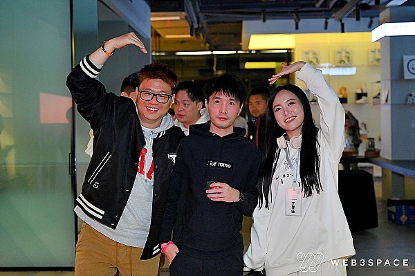 深夜币市观察：比特币以太坊或将迎来关键转折